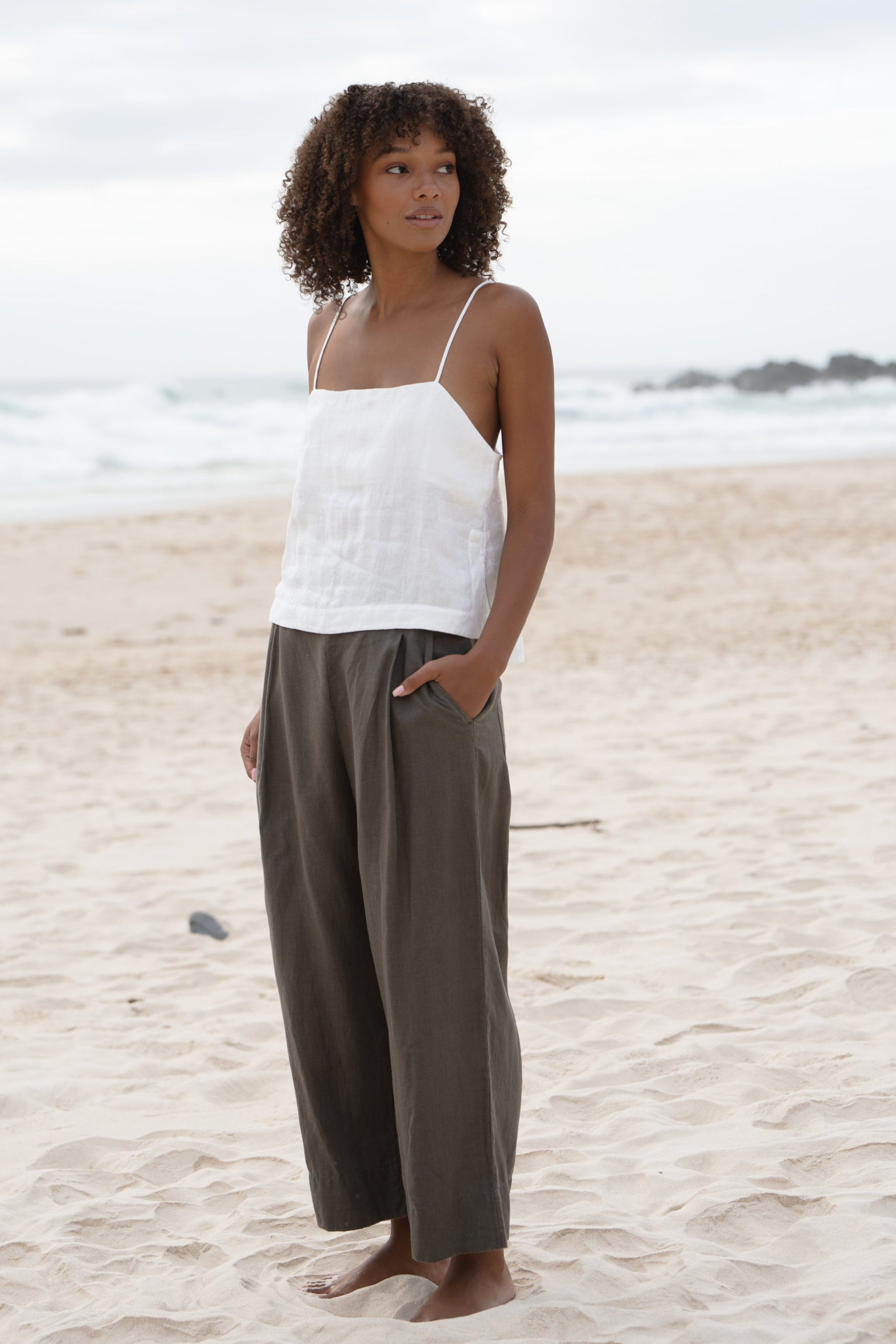 LILLY PILLY Ivy linen pants in Khaki